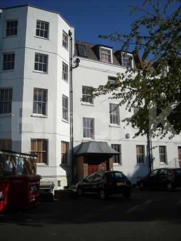 			UNDER OFFER , 1 Bedroom, 1 bath, 1 reception Apartment			 Voltaire Road, Clapham High Street